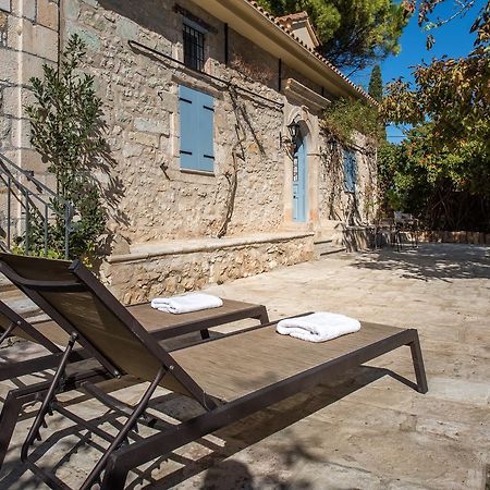 Bratis Holiday Home Kallithea  Extérieur photo