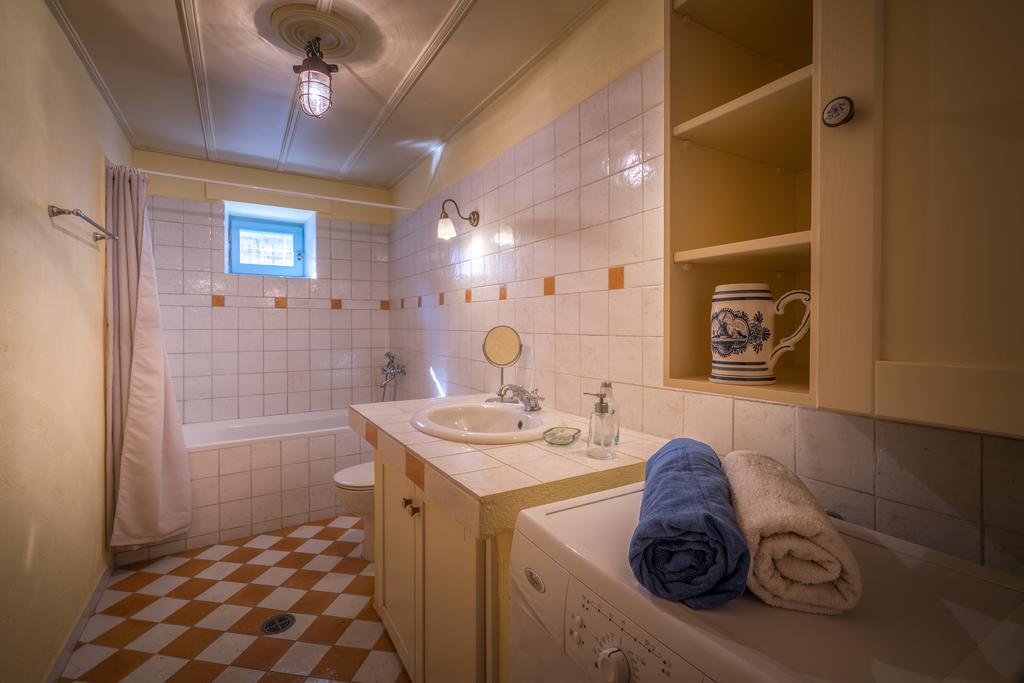 Bratis Holiday Home Kallithea  Extérieur photo