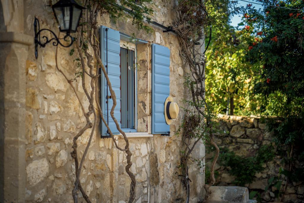 Bratis Holiday Home Kallithea  Extérieur photo